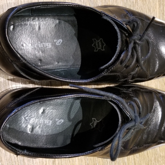 Mens Spring dress shoes, euro size 42D - Picture 4 of 5